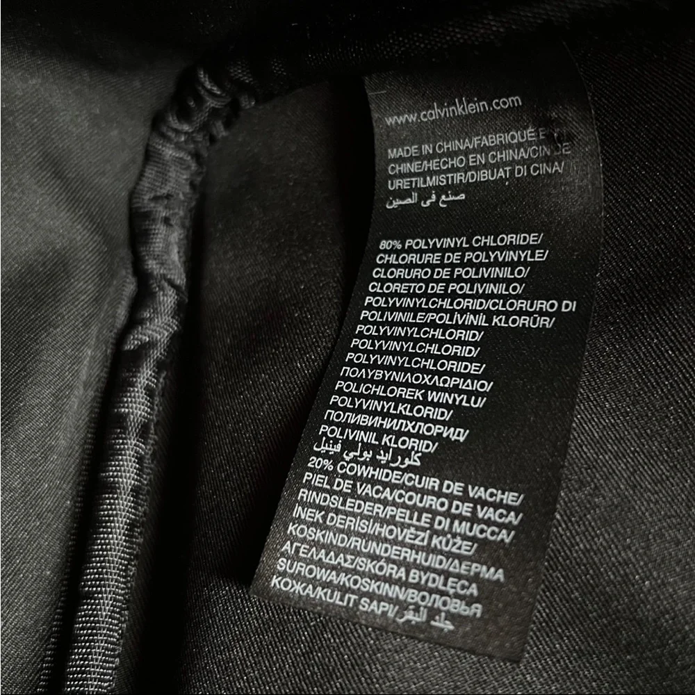 Calvin Klein messenger bag - Picture 11 of 11